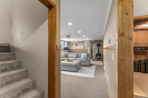 16474 200th Street, Hutchinson, MN 55350
