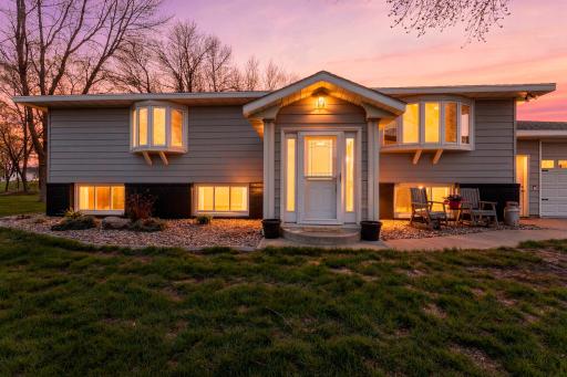 16474 200th Street, Hutchinson, MN 55350