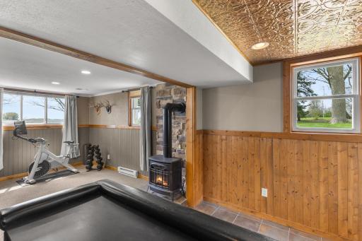 16474 200th Street, Hutchinson, MN 55350