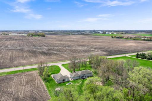 16474 200th Street, Hutchinson, MN 55350