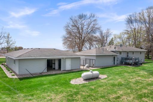 16474 200th Street, Hutchinson, MN 55350