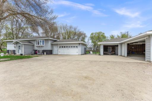 16474 200th Street, Hutchinson, MN 55350