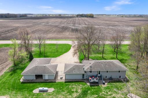 16474 200th Street, Hutchinson, MN 55350