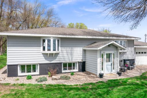 16474 200th Street, Hutchinson, MN 55350