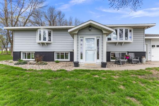 16474 200th Street, Hutchinson, MN 55350