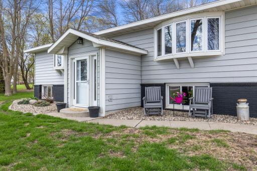 16474 200th Street, Hutchinson, MN 55350