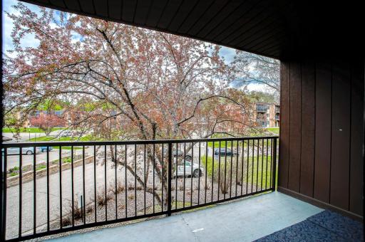 2680 Oxford Street N, 132, Saint Paul, MN 55113