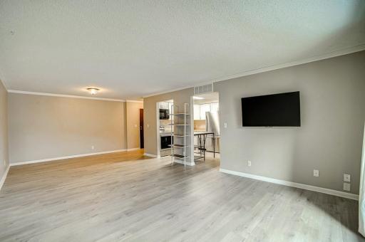 2680 Oxford Street N, 132, Saint Paul, MN 55113