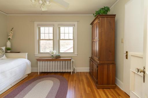 1424 Edgerton Street, Saint Paul, MN 55130