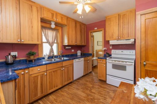 1424 Edgerton Street, Saint Paul, MN 55130