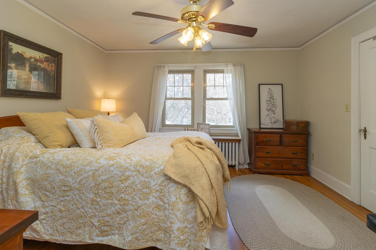 Upper level bedroom 2