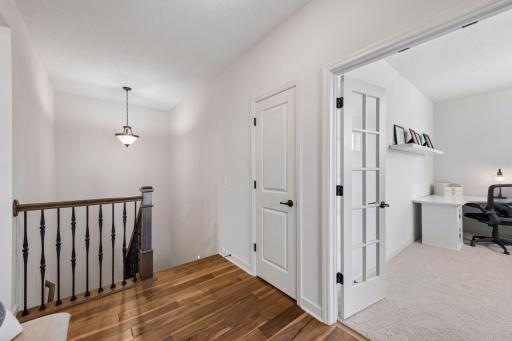 9496 River Rock Drive S, Chanhassen, MN 55317