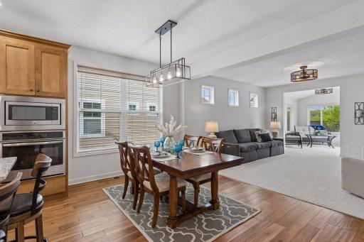 9496 River Rock Drive S, Chanhassen, MN 55317