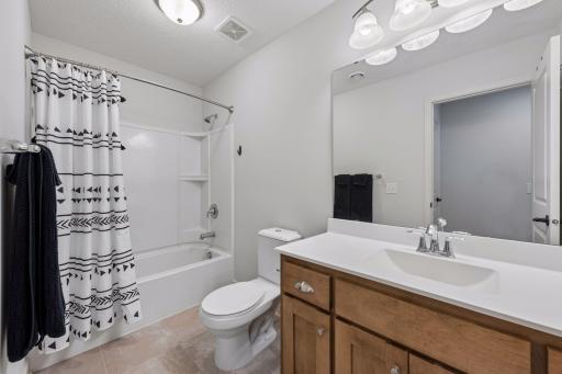 9496 River Rock Drive S, Chanhassen, MN 55317