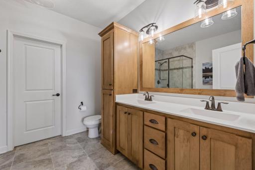 9496 River Rock Drive S, Chanhassen, MN 55317