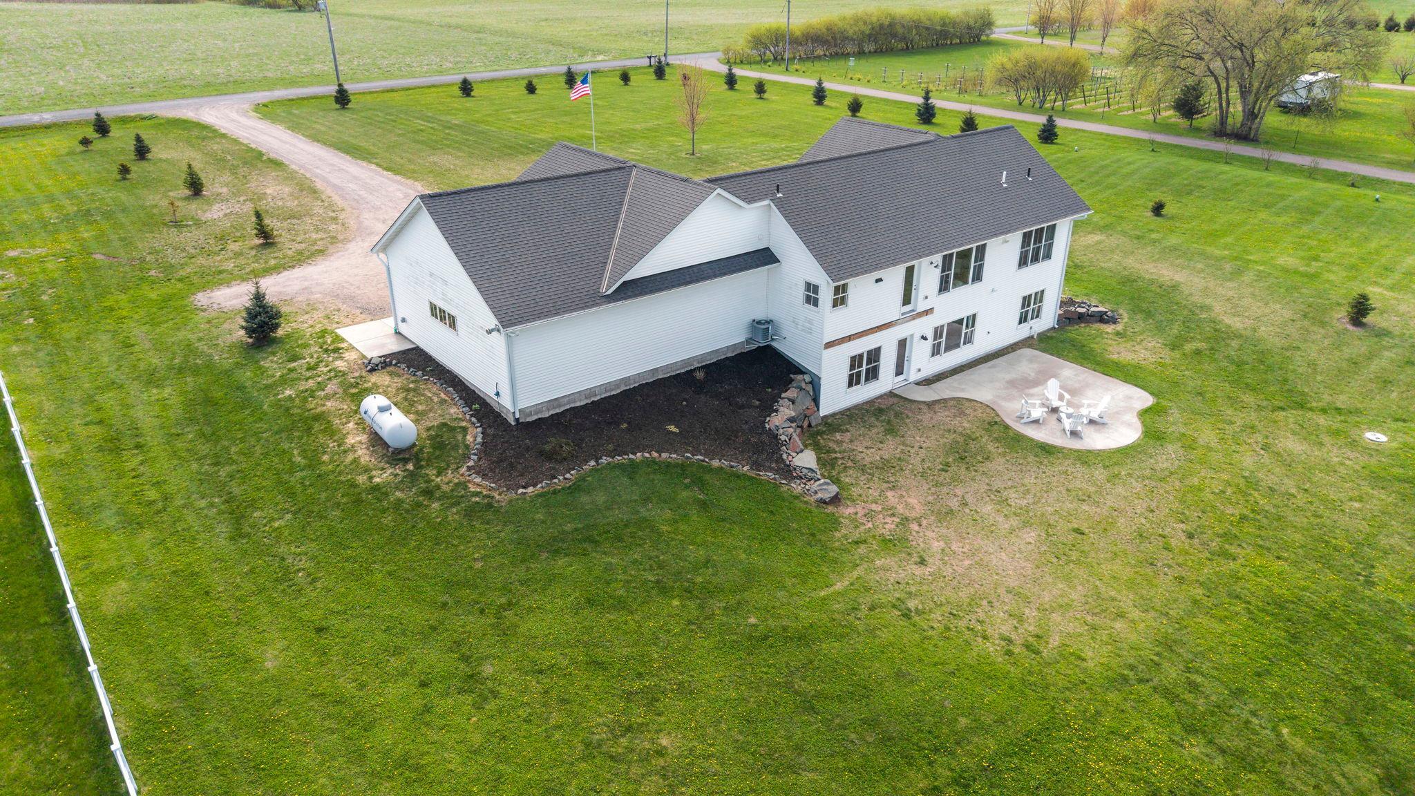 69-web-or-mls-21576 Meadowbrook Ave-195.jpg