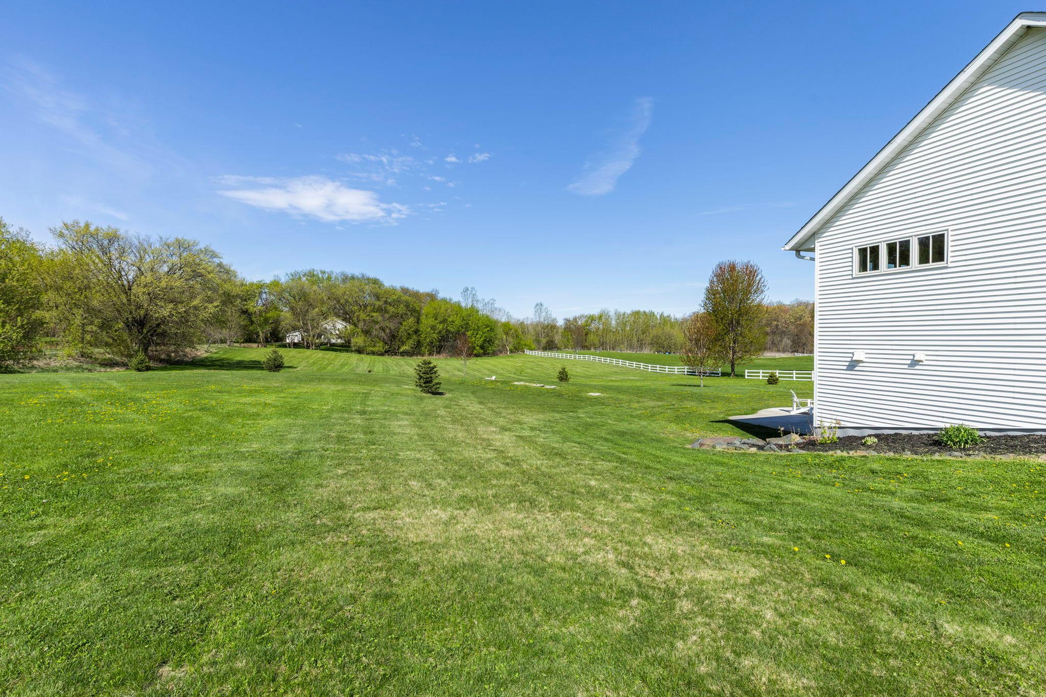 63-web-or-mls-21576 Meadowbrook Ave-27.jpg