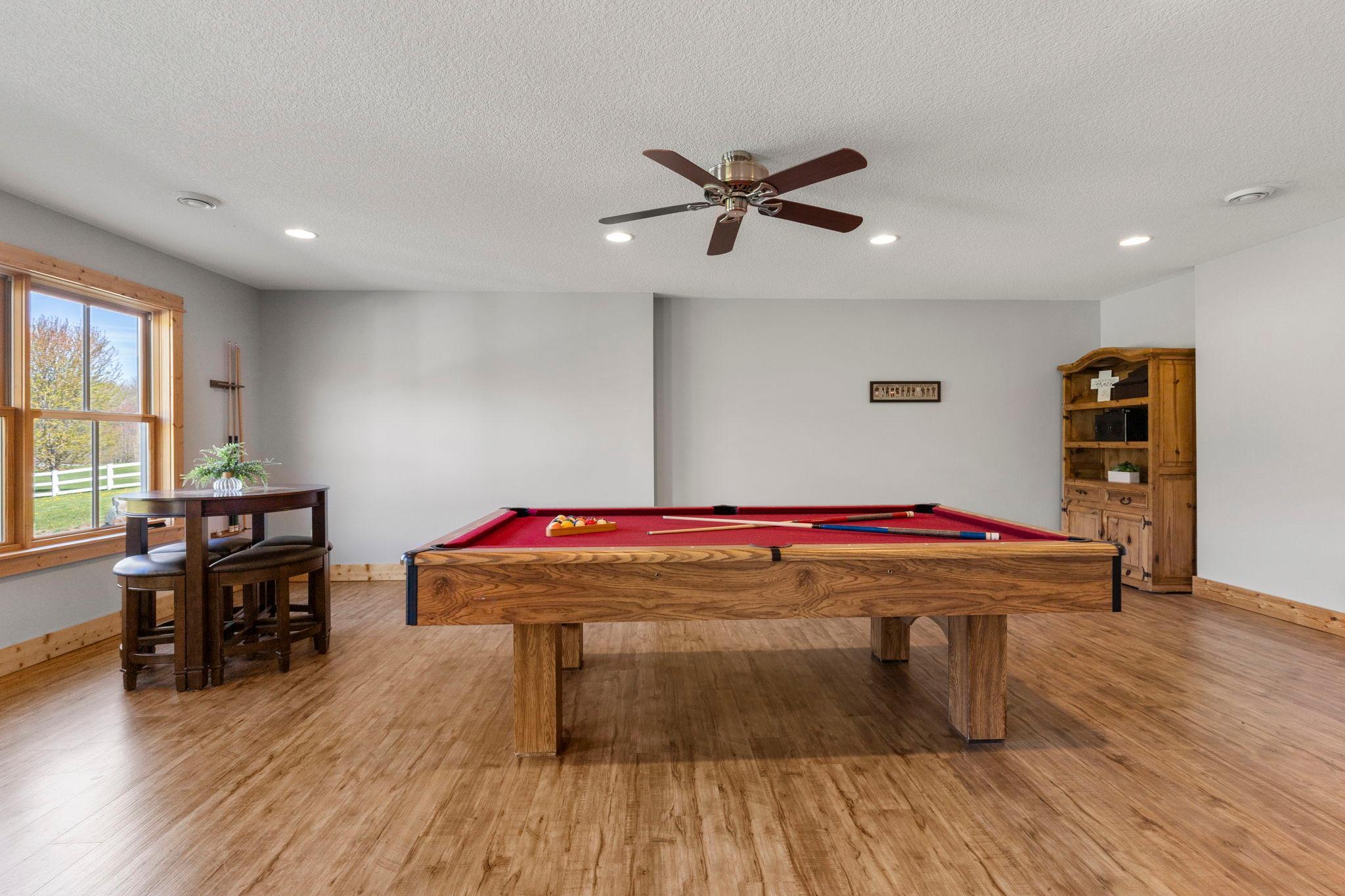 59-web-or-mls-21576 Meadowbrook Ave-150.jpg