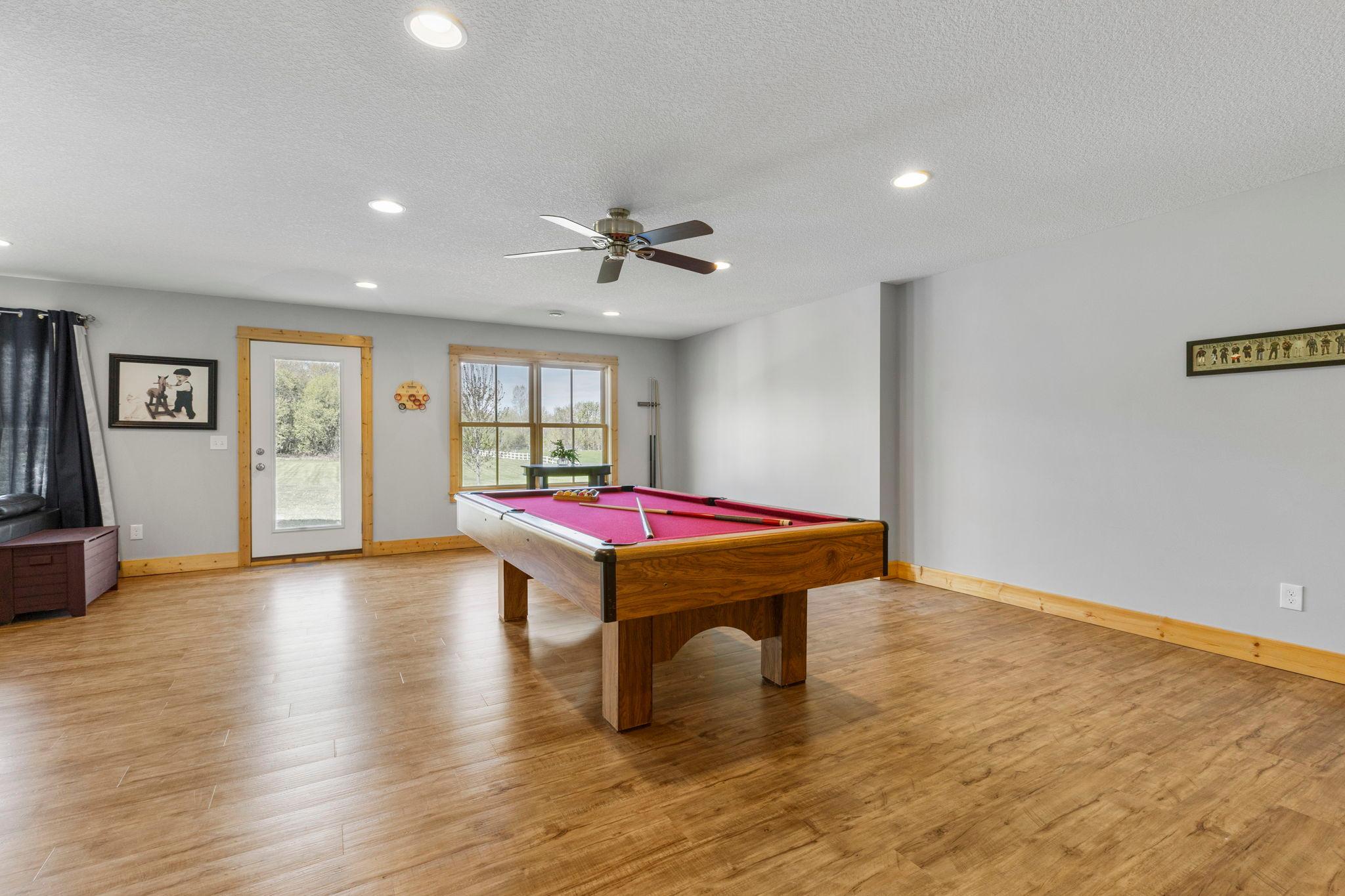54-web-or-mls-21576 Meadowbrook Ave-135.jpg