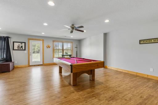 54-web-or-mls-21576 Meadowbrook Ave-135.jpg