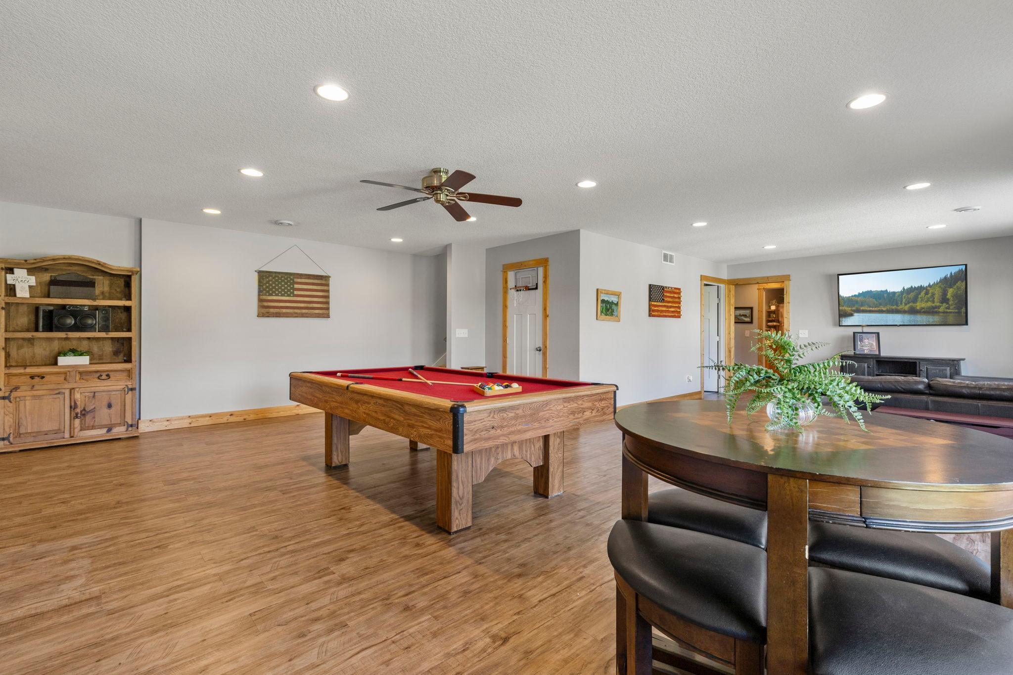 55-web-or-mls-21576 Meadowbrook Ave-138.jpg