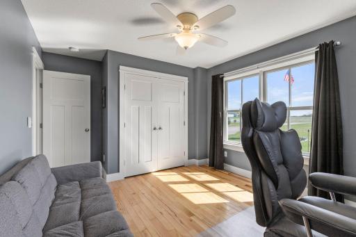 53-web-or-mls-21576 Meadowbrook Ave-132.jpg