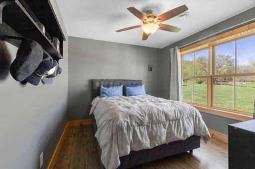 47-web-or-mls-21576 Meadowbrook Ave-153.jpg