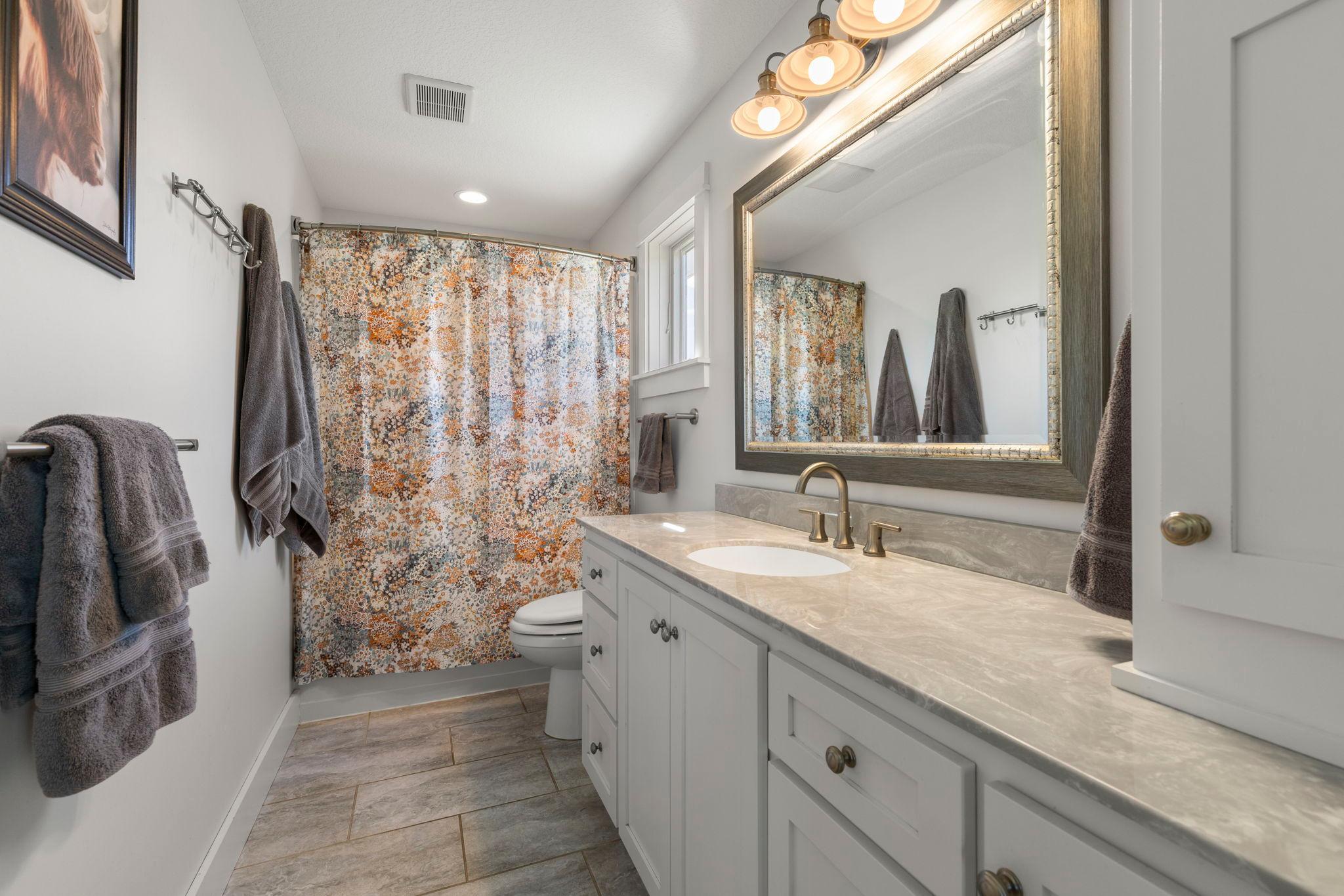 43-web-or-mls-21576 Meadowbrook Ave-117.jpg