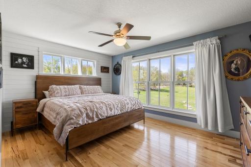 42-web-or-mls-21576 Meadowbrook Ave-111.jpg