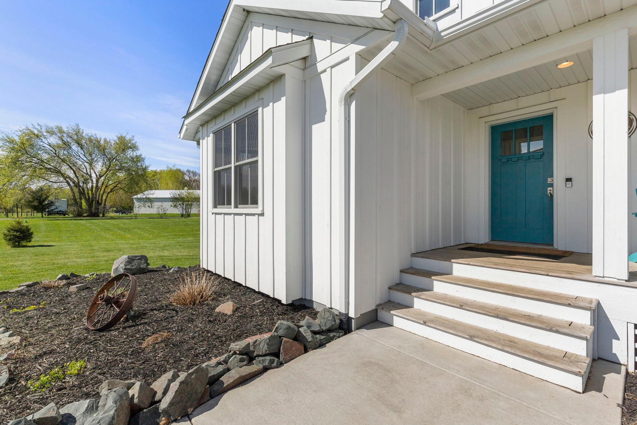 19-web-or-mls-21576 Meadowbrook Ave-46.jpg
