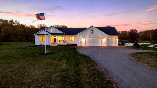 1-web-or-mls-21576 Meadowbrook Ave-201 copy.jpg