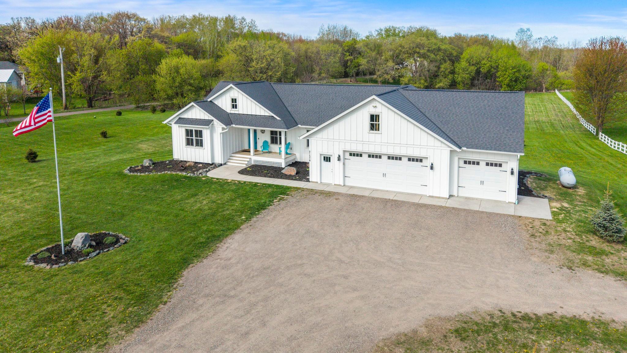 5-web-or-mls-21576 Meadowbrook Ave-183.jpg