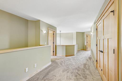 28-web-or-mls-Cobblestone Lake Pkwy-S2904-017.jpg