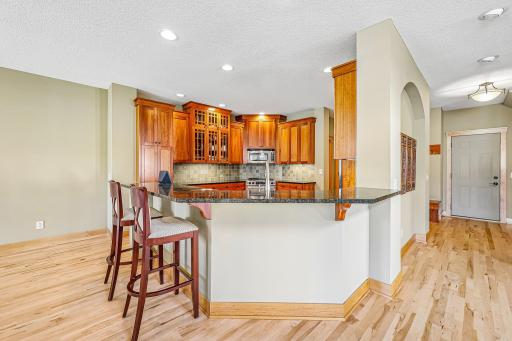 27-web-or-mls-Cobblestone Lake Pkwy-S2904-016.jpg
