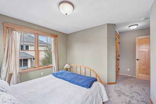 32-web-or-mls-Cobblestone Lake Pkwy-S2904-021.jpg