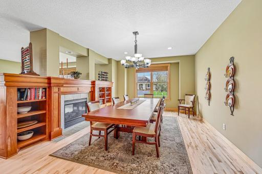 21-web-or-mls-Cobblestone Lake Pkwy-S2904-010.jpg