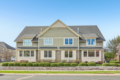 12-web-or-mls-Cobblestone Lake Pkwy-S2904-001.jpg