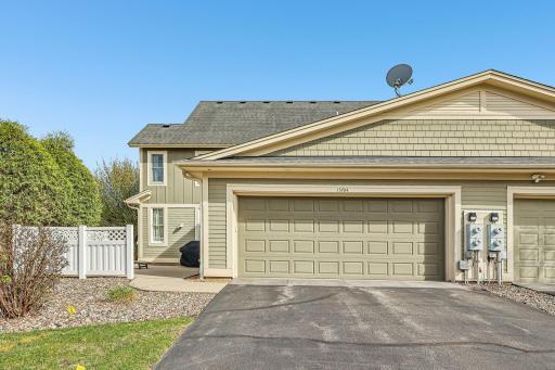 50-web-or-mls-Cobblestone Lake Pkwy-S2904-039.jpg