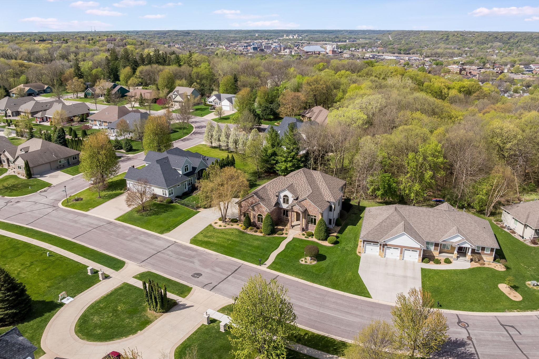 204 Woodhill Ct Mankato MN-3.jpg