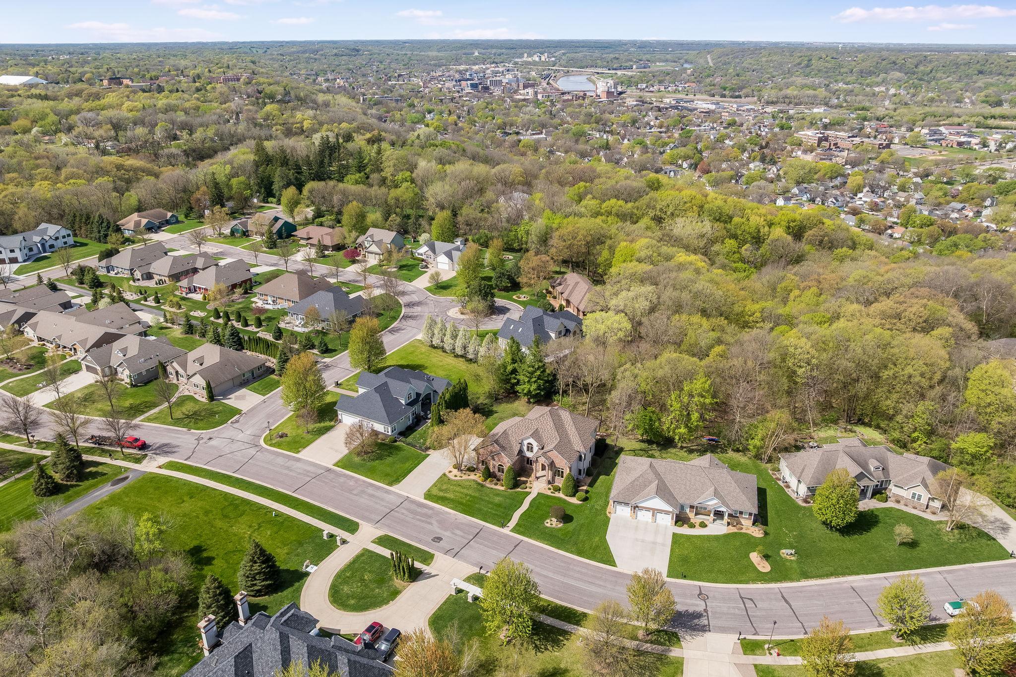 204 Woodhill Ct Mankato MN-4.jpg