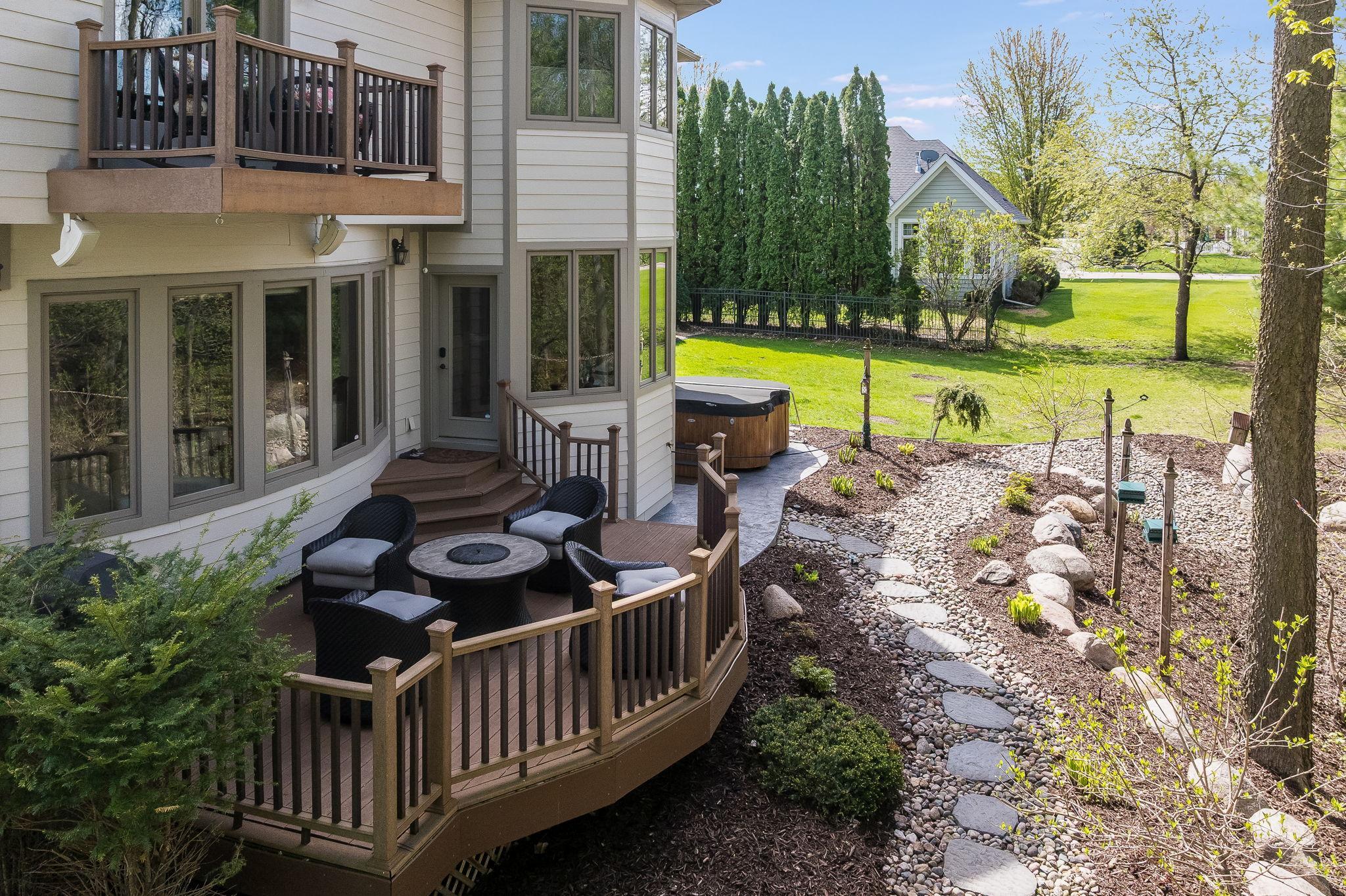 204 Woodhill Ct Mankato MN-12.jpg