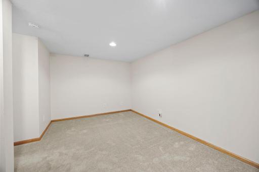 9804 Hamlet Lane S, Cottage Grove, MN 55016