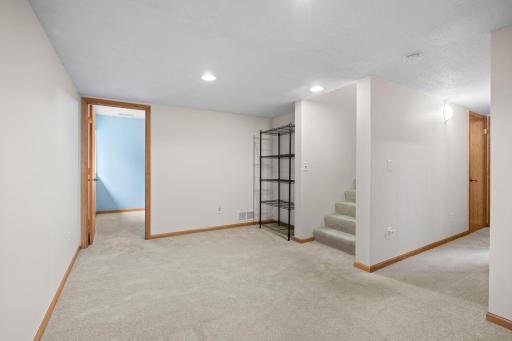 9804 Hamlet Lane S, Cottage Grove, MN 55016