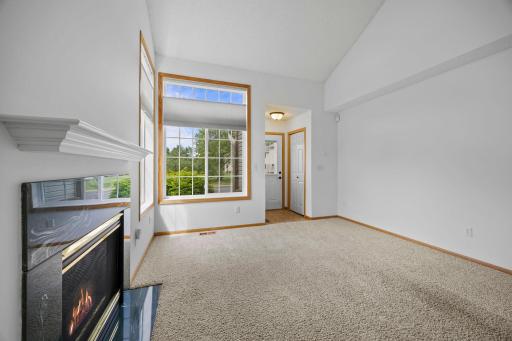 9804 Hamlet Lane S, Cottage Grove, MN 55016