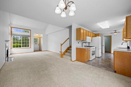 9804 Hamlet Lane S, Cottage Grove, MN 55016