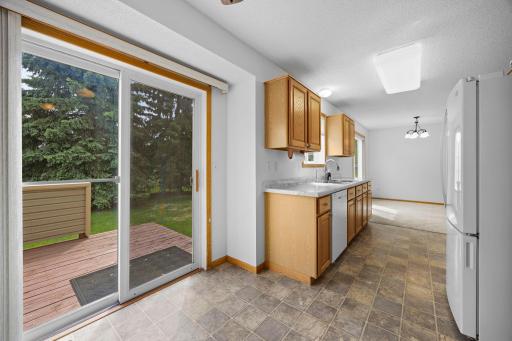 9804 Hamlet Lane S, Cottage Grove, MN 55016