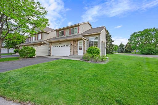 9804 Hamlet Lane S, Cottage Grove, MN 55016