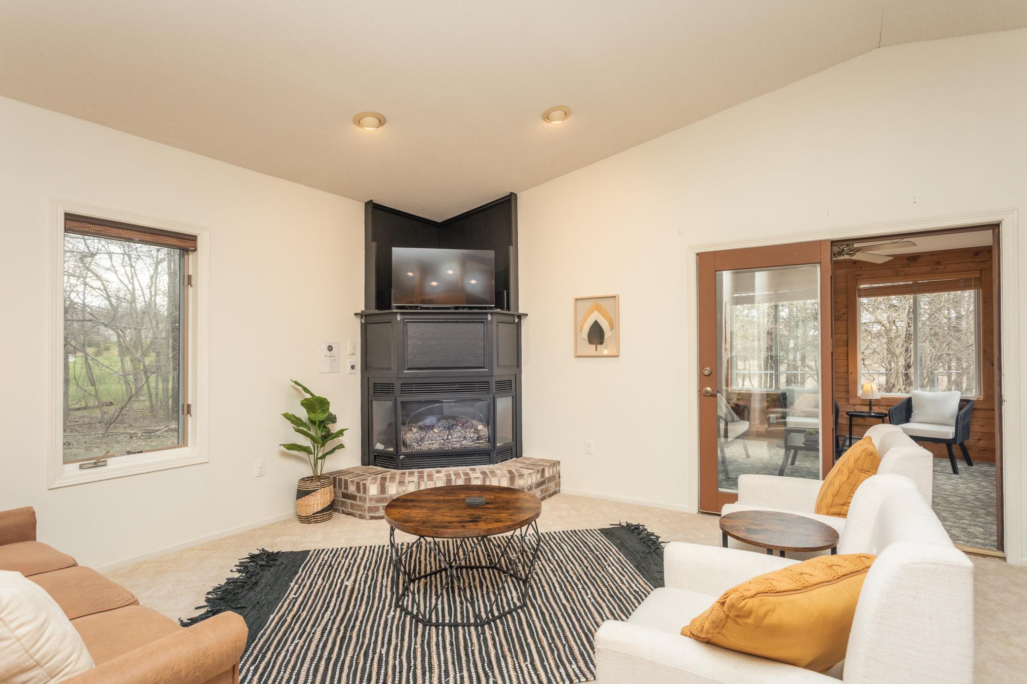Gas fireplace