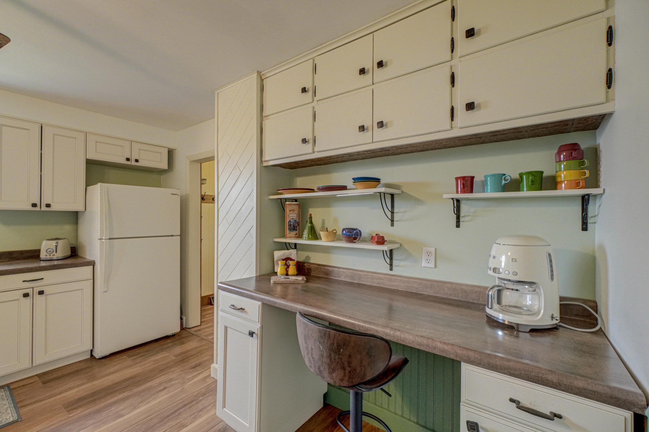 887 68th Avenue-34.jpg