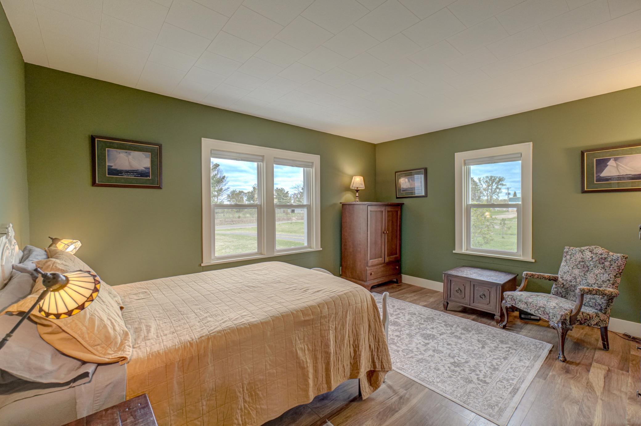 887 68th Avenue-37.jpg